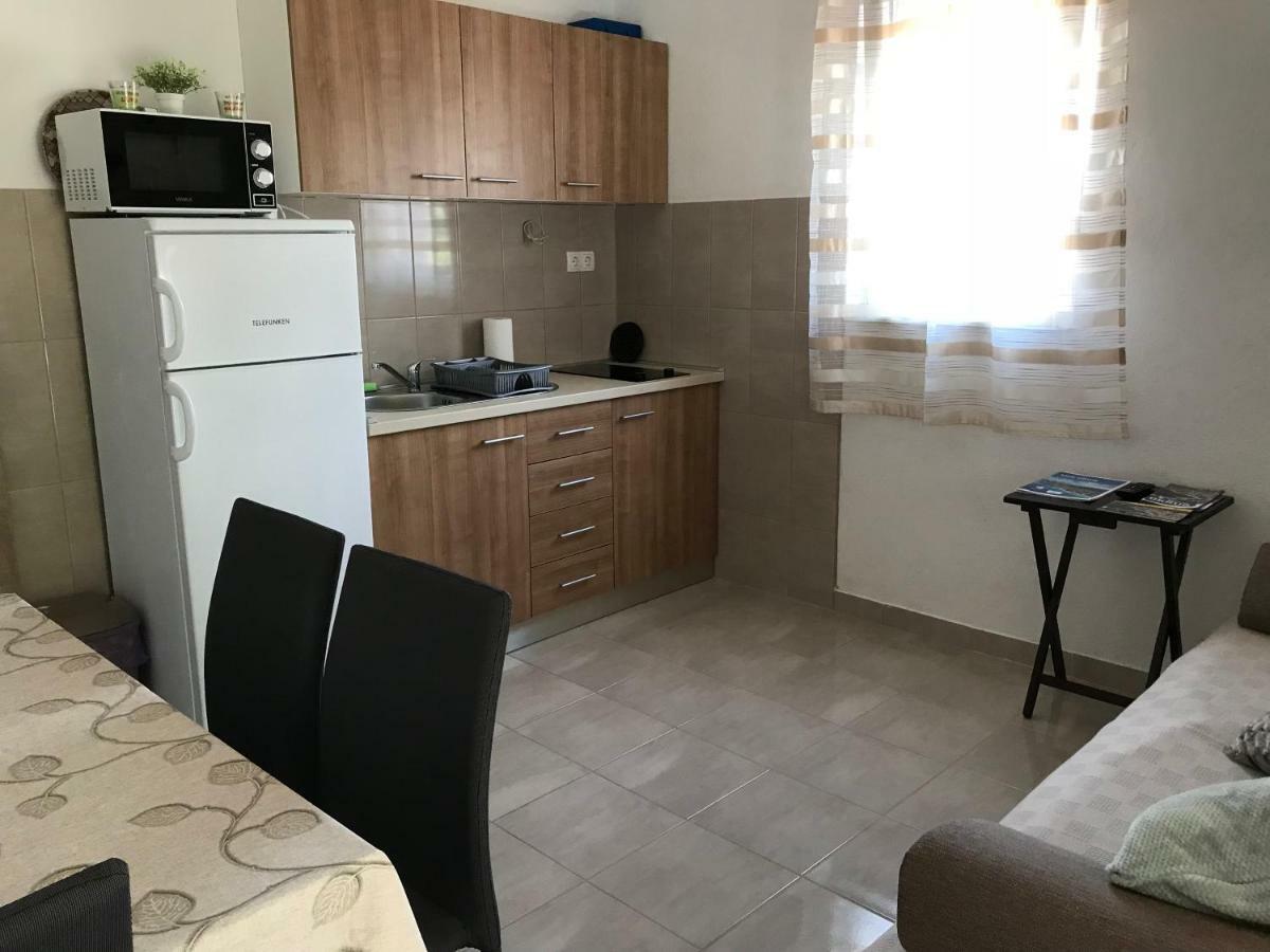 Apartman Mirjana With Terrace And Free Parking Donji Okrug  Exteriér fotografie